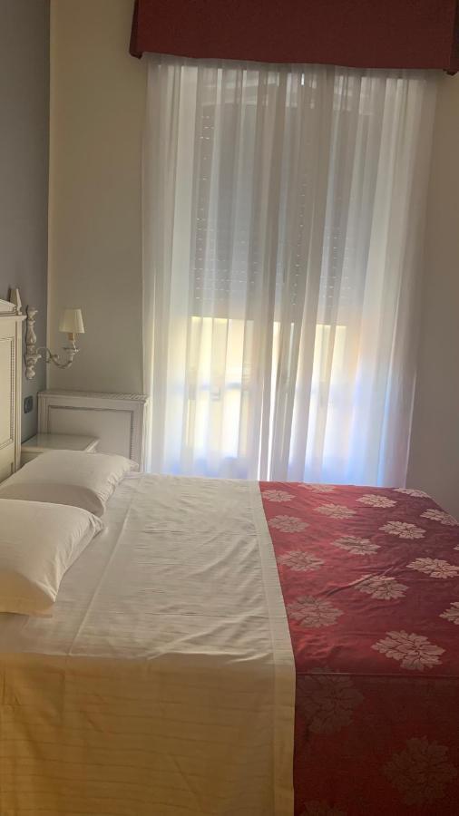 Hotel Notti Sull'Adige Werona Zewnętrze zdjęcie